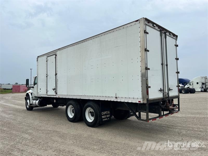 International MV607 6x4 Locomotive Service Truck 多目的/汎用車両