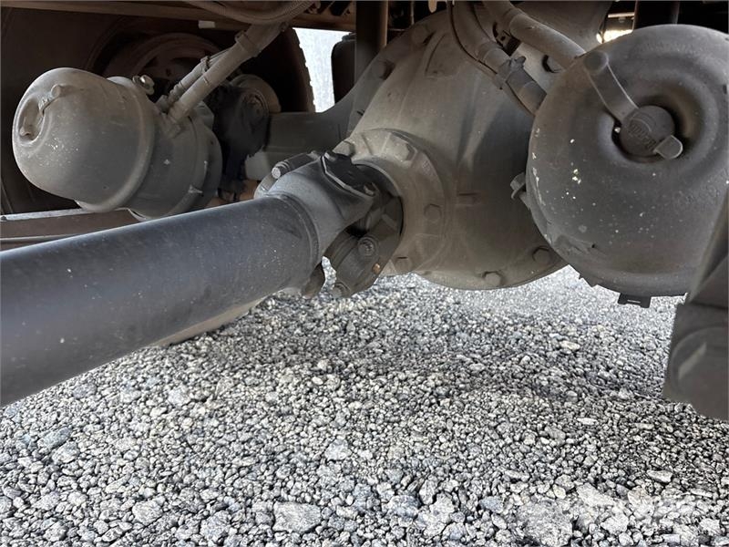 International MV607 Van Truck ボックスボディー、ウイング、箱車