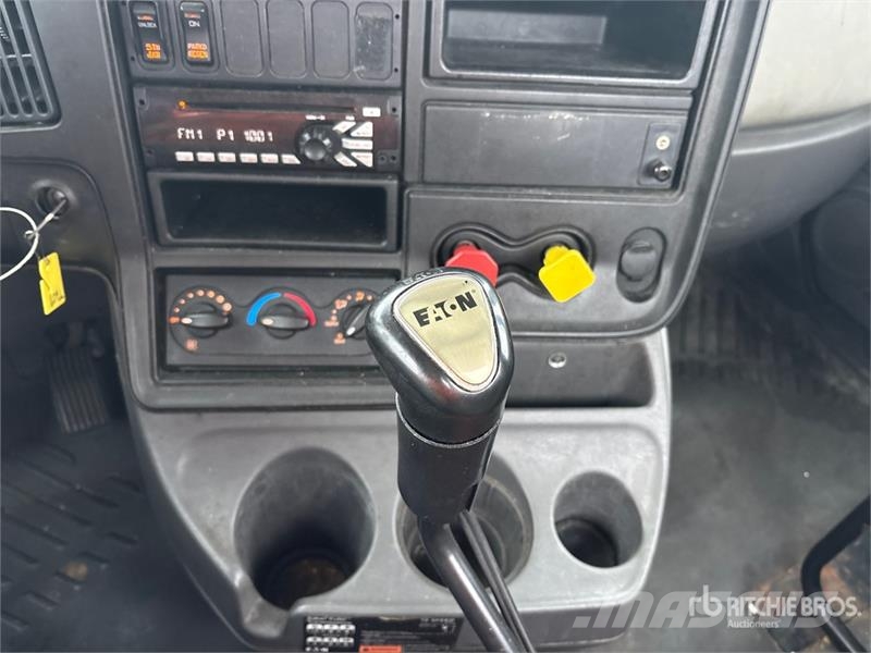International ProStar+ 122 Cabezas tractoras