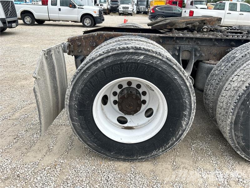 International ProStar+ 6x4 T/A Day Cab Truck Tractor Tractores (camiões)
