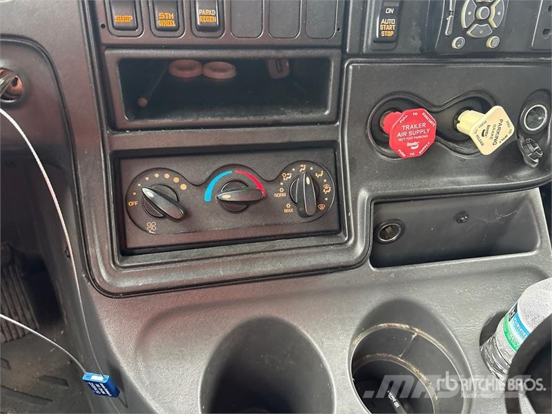 International Prostar+ 6x4 T/A Sleeper Truck Tractor Naudoti vilkikai