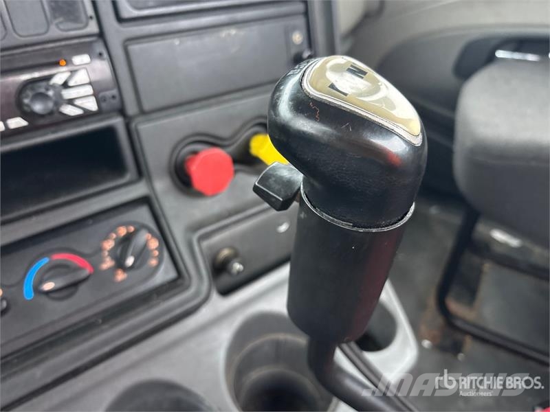 International ProStar+ 122 Cabezas tractoras