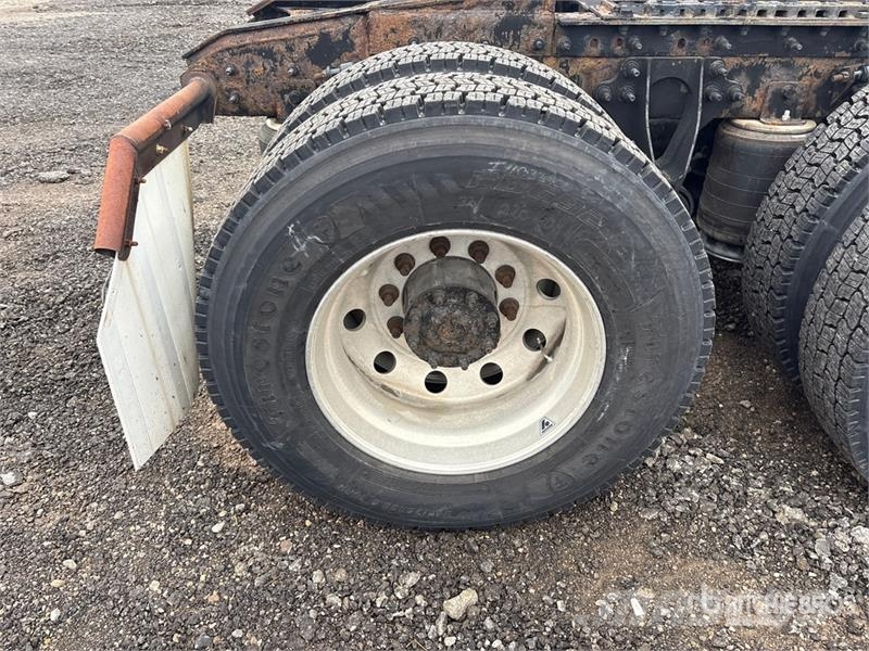 International ProStar+ 122 Cabezas tractoras