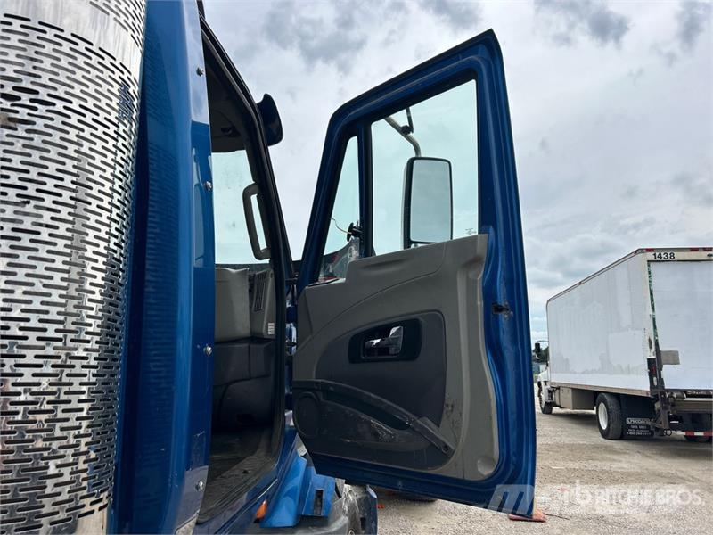International ProStar+ 6x4 T/A Day Cab Truck Tractor Tractores (camiões)