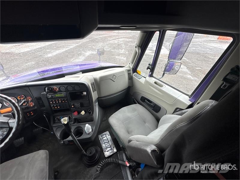 International Prostar+ 6x4 T/A Sleeper Truck Tractor Naudoti vilkikai