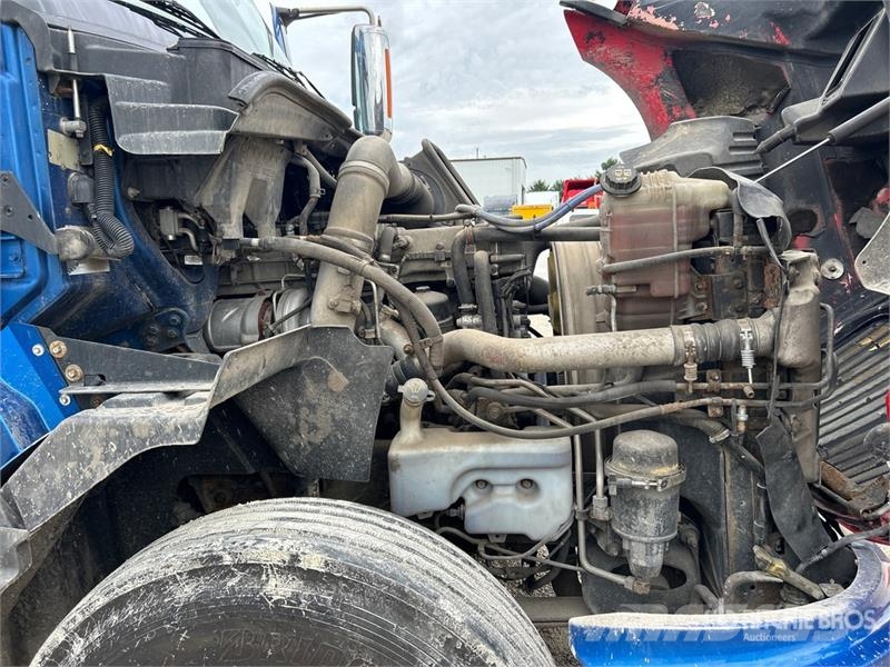 International ProStar+ 6x4 T/A Day Cab Truck Tractor Tractores (camiões)