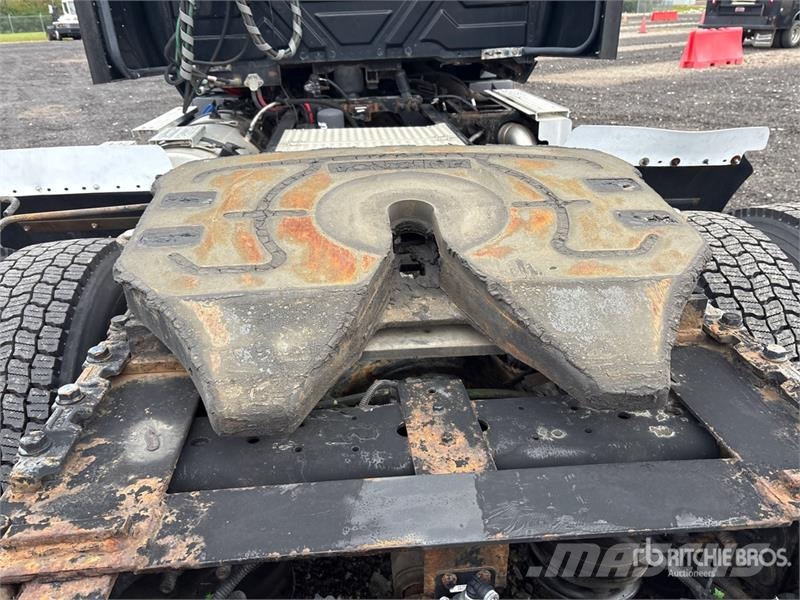 International ProStar+ 122 Cabezas tractoras