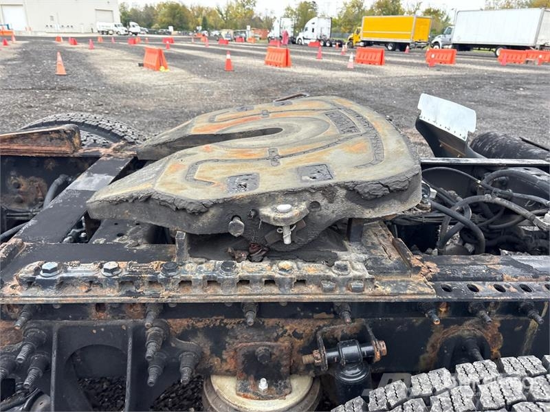 International ProStar+ 122 Cabezas tractoras