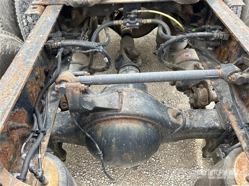 International ProStar+ 6x4 T/A Day Cab Truck Tractor Tractores (camiões)