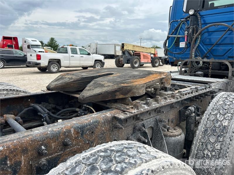 International ProStar+ 6x4 T/A Day Cab Truck Tractor Tractores (camiões)