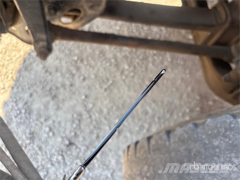 International ProStar+ 122 Trekkers