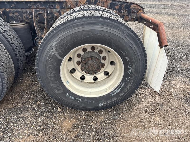 International ProStar+ 122 Cabezas tractoras