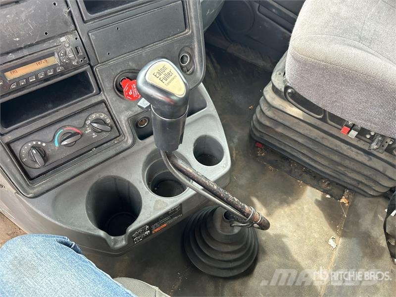 International ProStar+ 6x4 T/A Day Cab Truck Tractor Tractores (camiões)