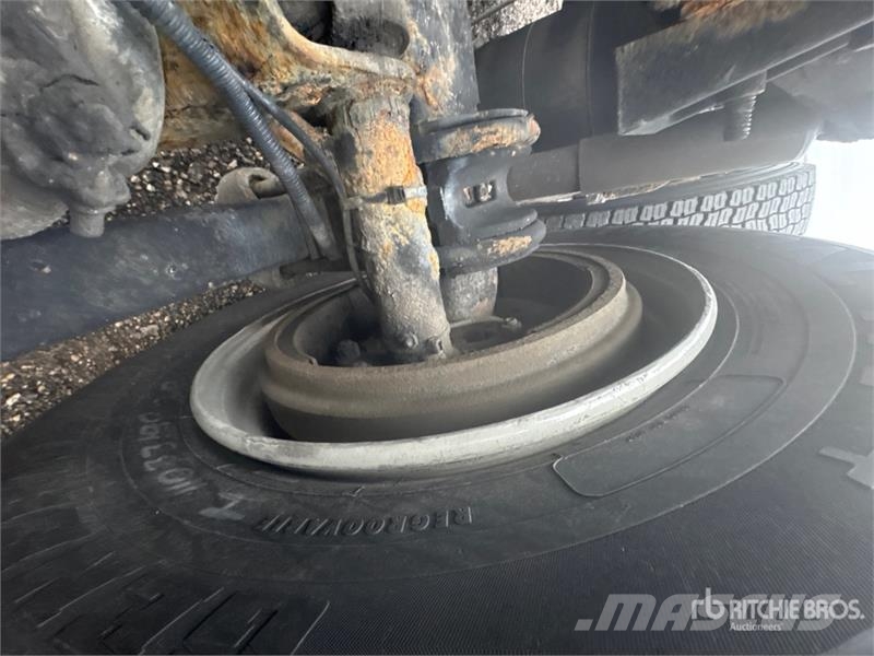 International ProStar+ 122 Cabezas tractoras