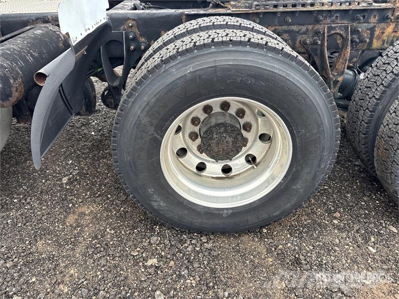 International ProStar+ 122 Cabezas tractoras