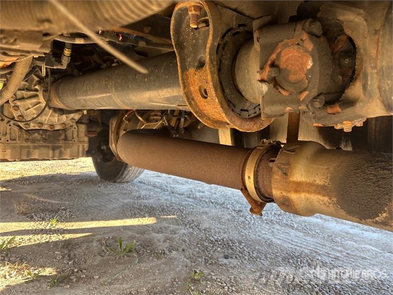 International RH613 6x4 Van Truck Umpikorikuorma-autot