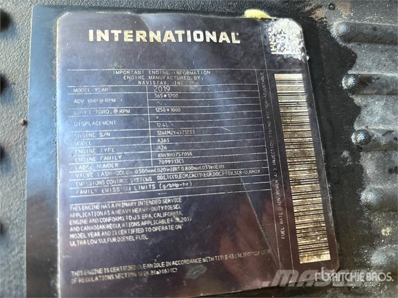 International RH613 6x4 Van Truck Грузовики-Фургоны