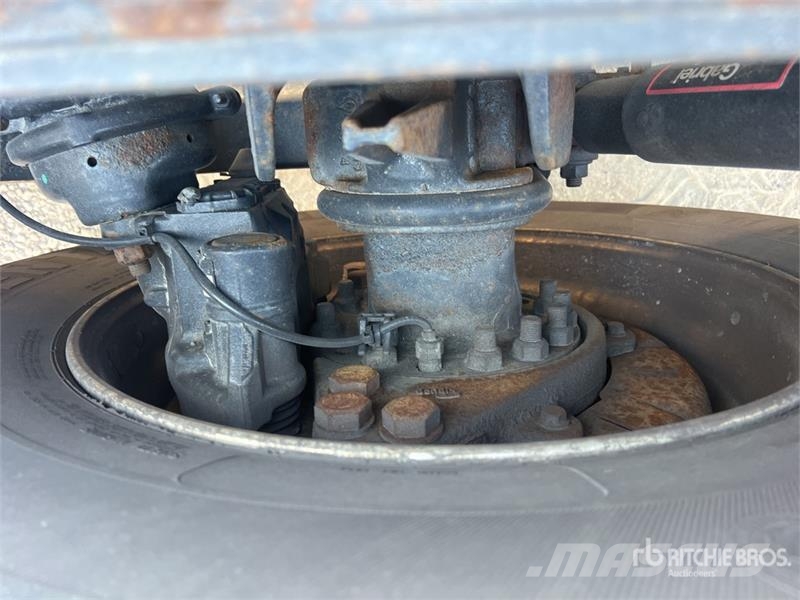 International RH613 6x4 T/A Day Cab Truck Tractor Trekkers