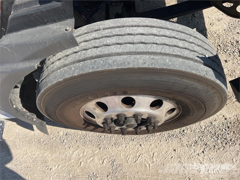International RH613 6x4 T/A Day Cab Truck Tractor Trekkers