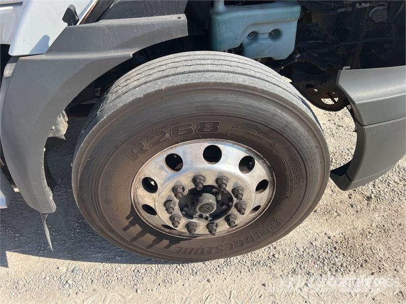 International RH613 6x4 T/A Day Cab Truck Tractor Trekkers