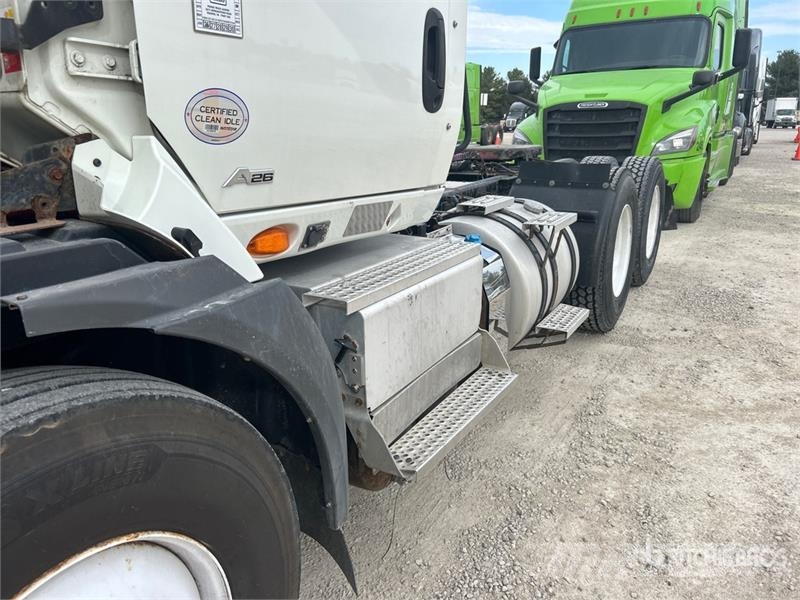 International RH613 6x4 T/A Day Cab Truck Tractor Тягачі