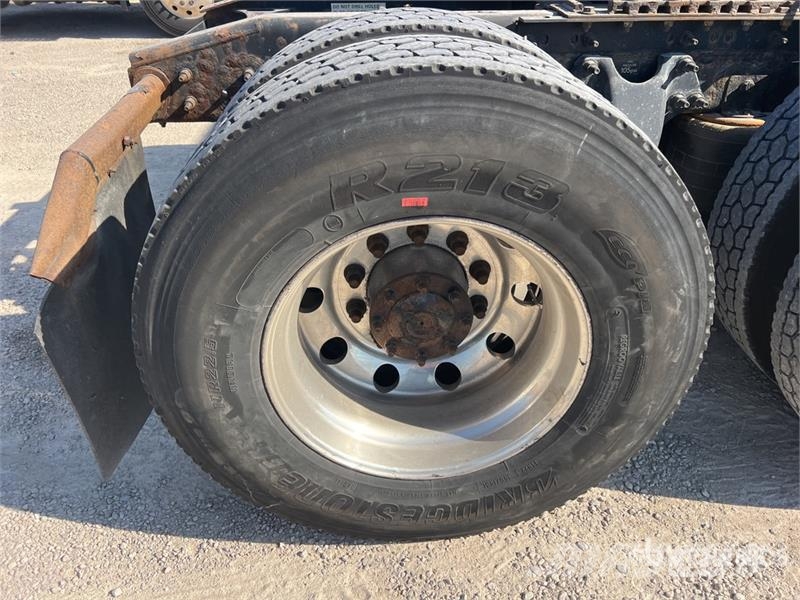 International RH613 6x4 T/A Day Cab Truck Tractor Trekkers