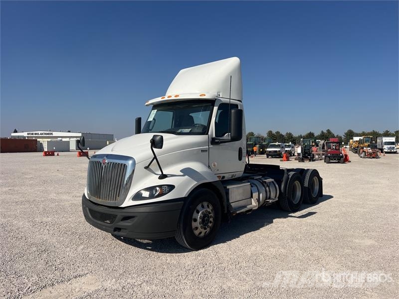 International RH613 6x4 T/A Day Cab Truck Tractor Trekkers