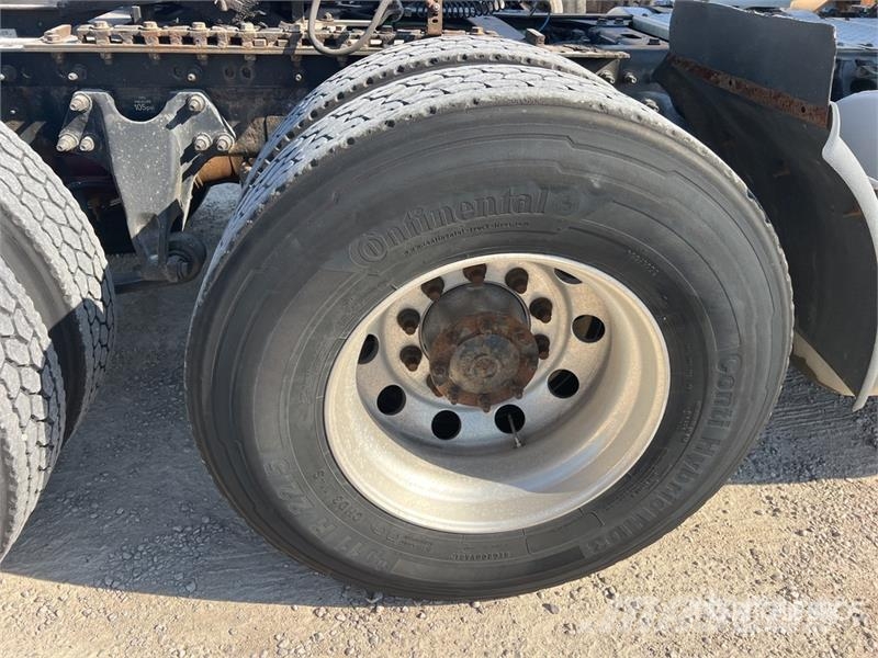 International RH613 6x4 T/A Day Cab Truck Tractor Trekkers