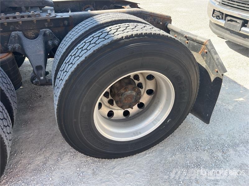 International RH613 6x4 T/A Day Cab Truck Tractor Trekkers
