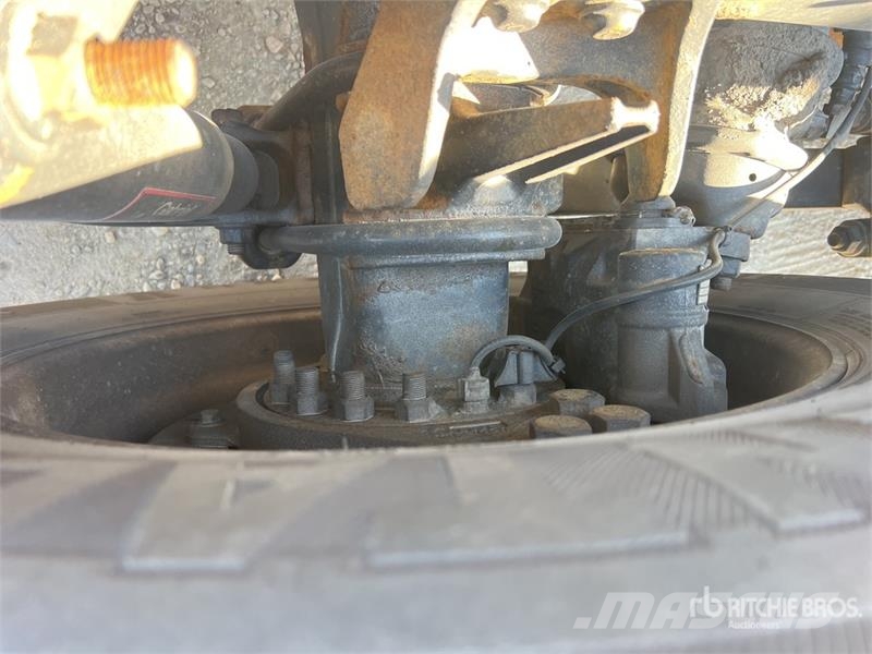 International RH613 6x4 T/A Day Cab Truck Tractor Trekkers