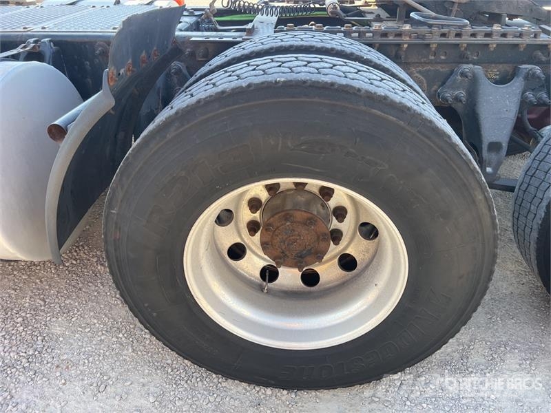 International RH613 6x4 T/A Day Cab Truck Tractor Trekkers