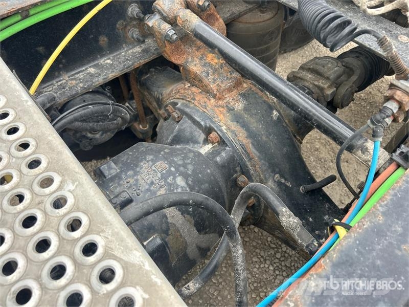 International RH613 6x4 T/A Day Cab Truck Tractor Тягачі