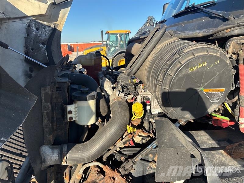 International RH613 6x4 Van Truck Грузовики-Фургоны