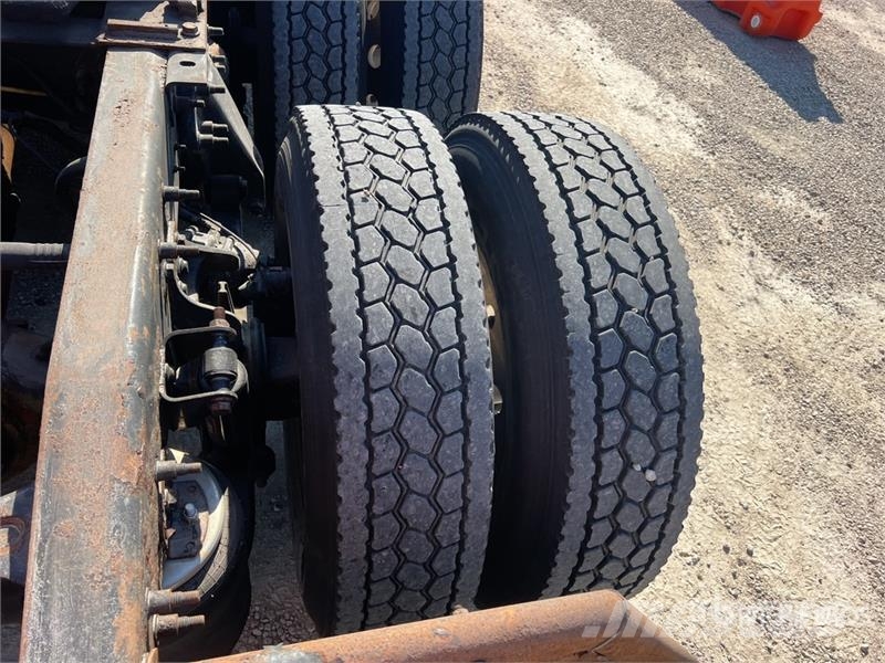 International RH613 6x4 T/A Day Cab Truck Tractor Trekkers
