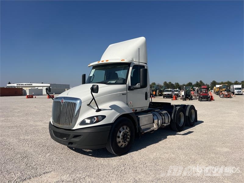 International RH613 6x4 T/A Day Cab Truck Tractor Trekkers