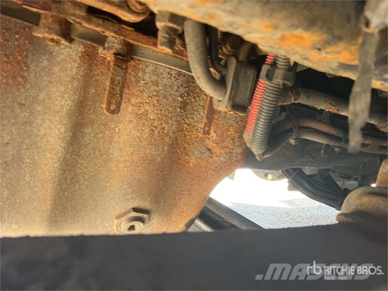 International RH613 6x4 T/A Day Cab Truck Tractor Trekkers