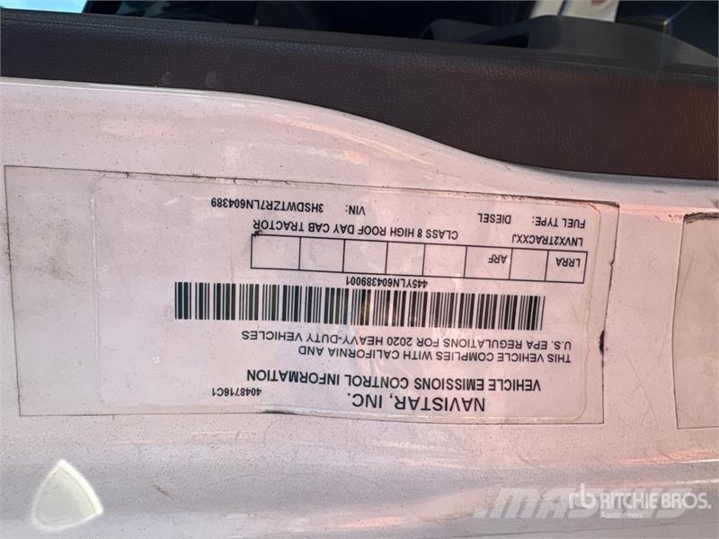 International RH613 T/A Day Cab Truck Tractor Седельные тягачи