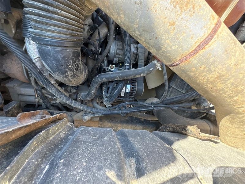 International WorkStar 7400 Polovni mobilni kamioni za bušenje