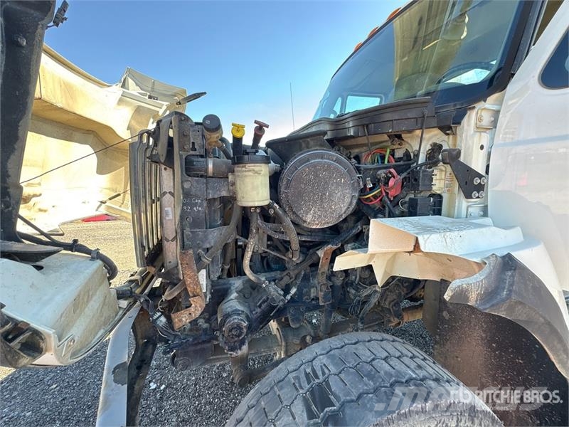 International WorkStar 7400 Polovni mobilni kamioni za bušenje