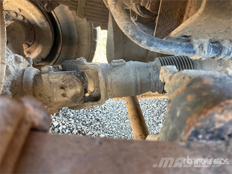 International WorkStar 7400 Polovni mobilni kamioni za bušenje