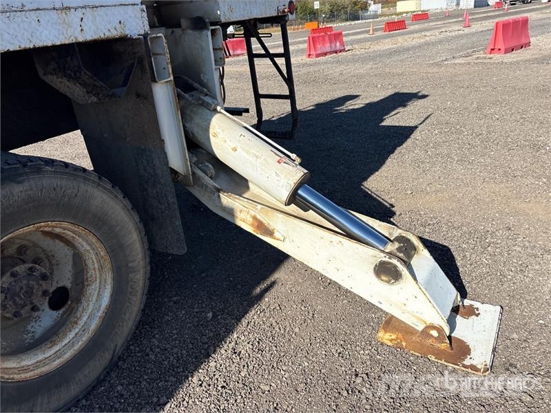 International WorkStar 7400 Polovni mobilni kamioni za bušenje
