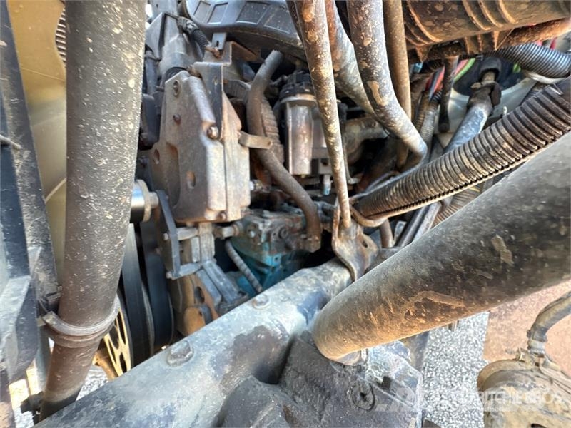 International WorkStar 7400 Polovni mobilni kamioni za bušenje