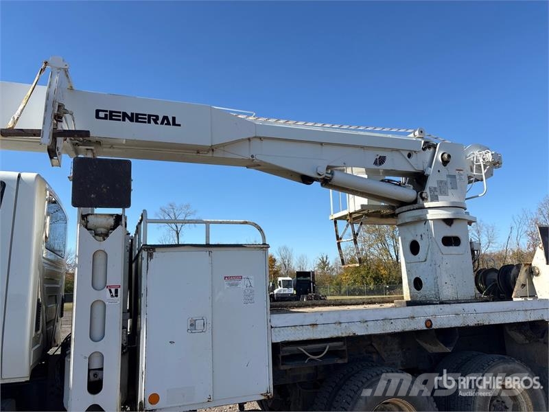 International WorkStar 7400 Polovni mobilni kamioni za bušenje