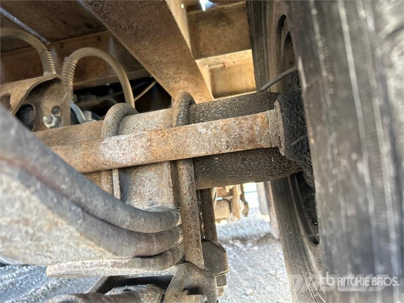 Interstate 28 ft T/A Equipment Trailer Biltransportsläp