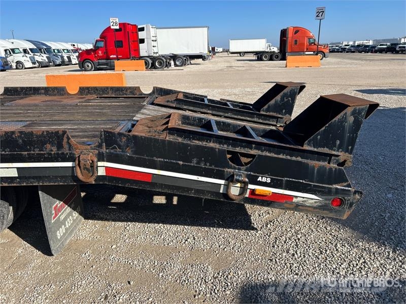 Interstate 28 ft T/A Equipment Trailer Biltransportsläp