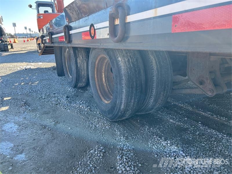 Interstate 28 ft T/A Equipment Trailer Biltransportsläp