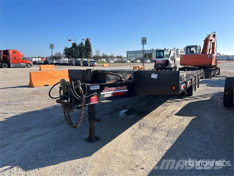 Interstate 28 ft T/A Equipment Trailer Biltransportsläp