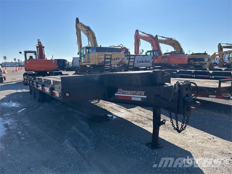 Interstate 28 ft T/A Equipment Trailer Biltransportsläp