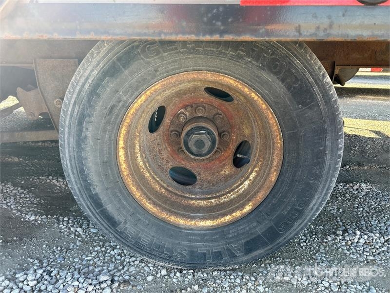 Interstate 28 ft T/A Equipment Trailer Biltransportsläp