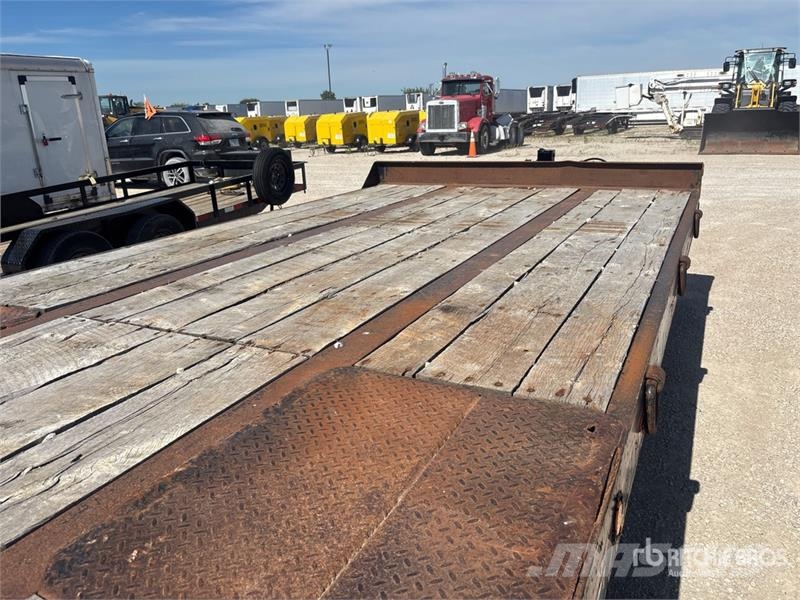 Interstate 40DLA 31 ft T/A Equipment Trailer Autovežių priekabos